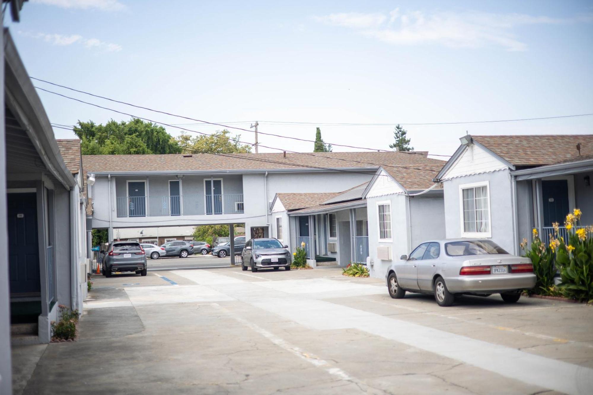 Deluxe Inn Hayward Exterior photo